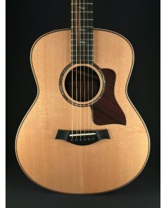 Taylor 811e Acoustic/Electric Guitar