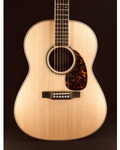 Larrivee L-40R "Legacy Series" Acoustic Guitar
